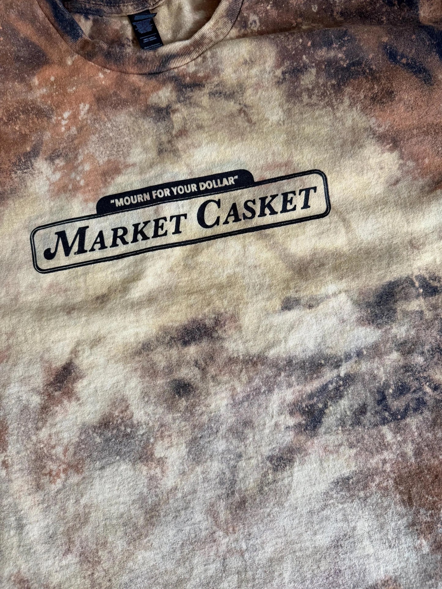Market Casket T-Shirt / XL