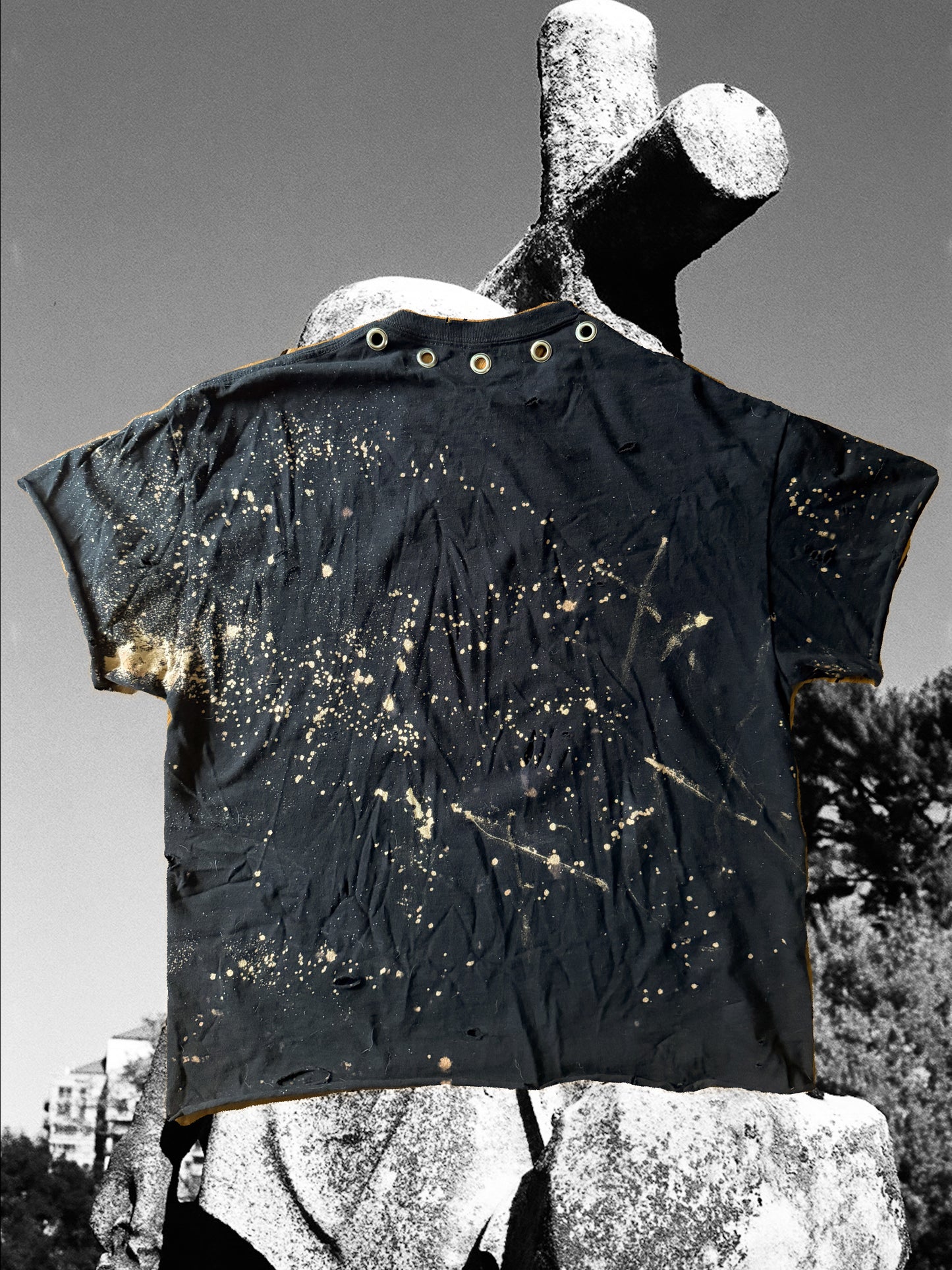 Distressed Wilmington Delaware Cemetery Shirt / XL
