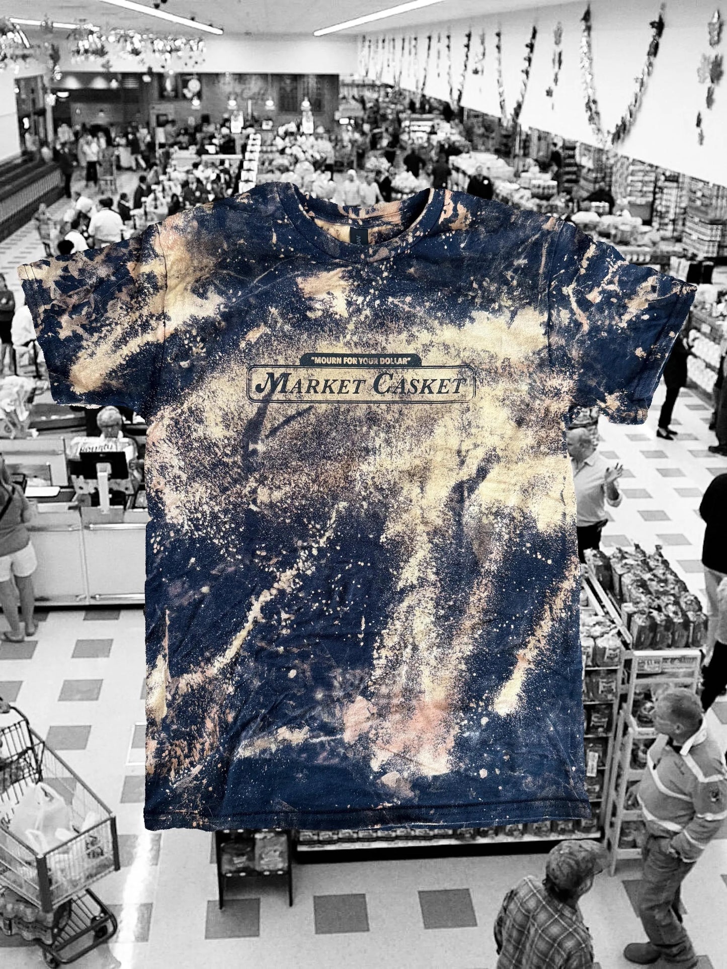 Market Casket T-Shirt / Medium